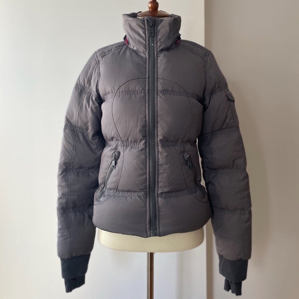 Lululemon Logo Puffer- removable hood